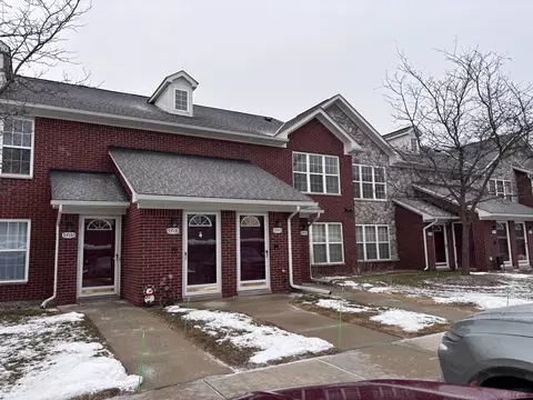 33540 Utica Rd #13, Fraser, MI 48026