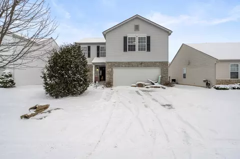 2860 W Fork River Dr, Handy, MI 48836