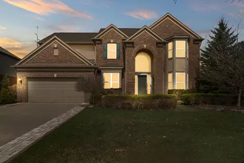 48682 Freestone Dr, Northville, MI 48168