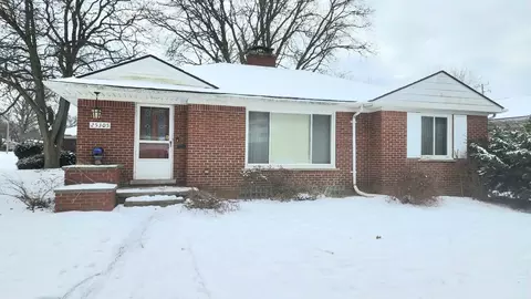 25305 Rouge River Dr, Dearborn Heights, MI 48127