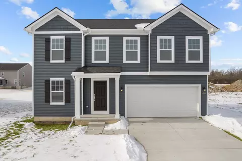 54663 Heron Cir, Chesterfield, MI 48047
