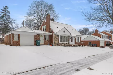 1821 Dacosta St, Dearborn, MI 48128