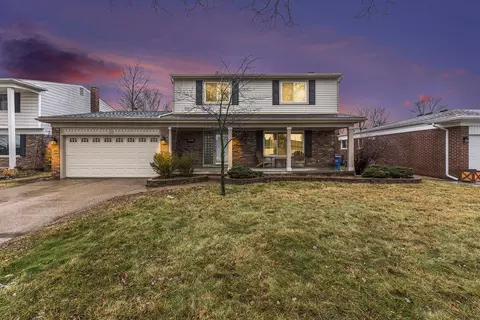 29305 Bon Mar Dr, Warren, MI 48088