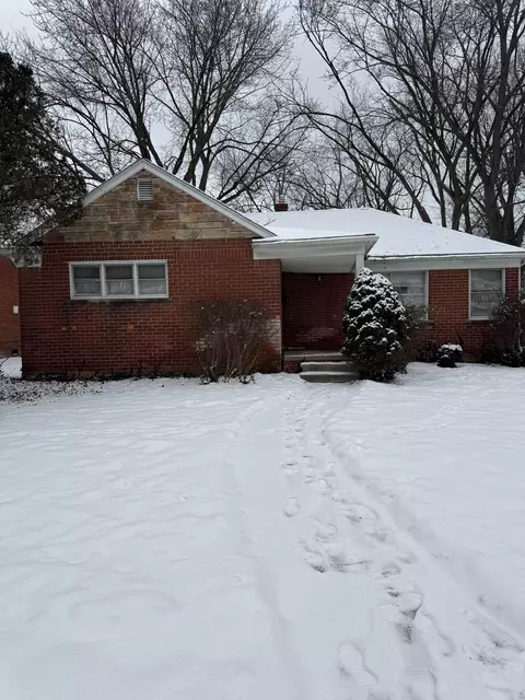 24221 Cloverlawn St, Oak Park, MI 48237
