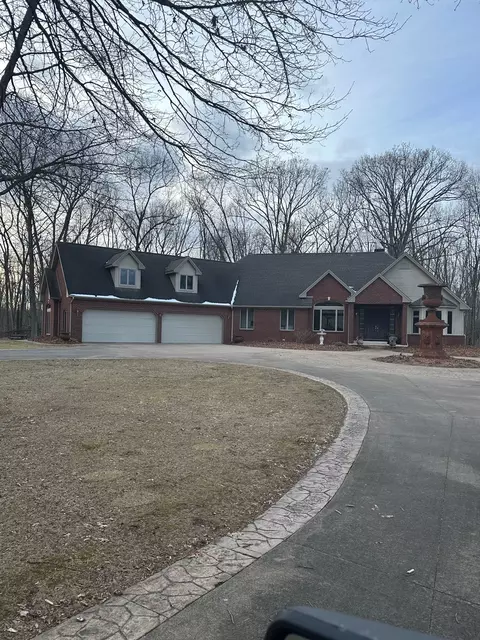 17552 Ida Center Rd, Summerfield, MI 49270