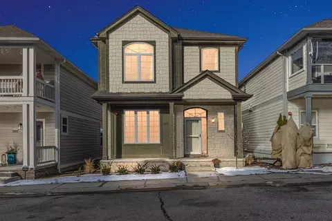 3893 Andover Ave, Auburn Hills, MI 48326