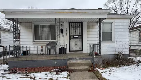 20255 Strasburg St, Detroit, MI 48205