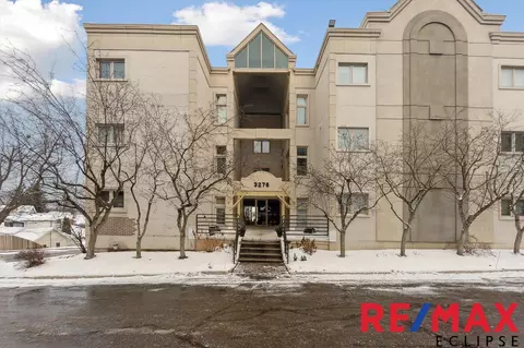 3276 Island Cove Dr #250, Waterford, MI 48328