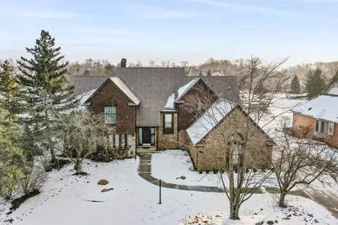 29208 Augusta, Farmington Hills, MI 48331