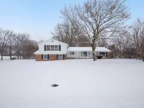 22414 Walsingham Dr, Farmington Hills, MI 48335
