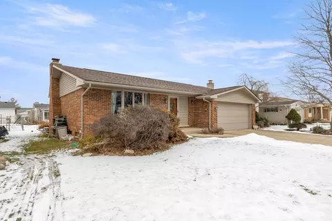 20496 Churchill Ave, Brownstown, MI 48183