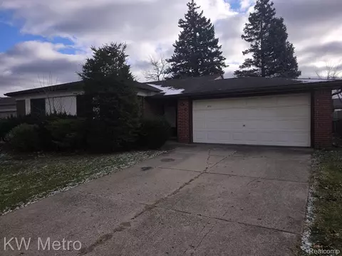 8232 San Marco Blvd, Sterling Heights, MI 48313