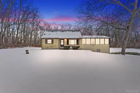 8603 Haven St, Mount Morris, MI 48458