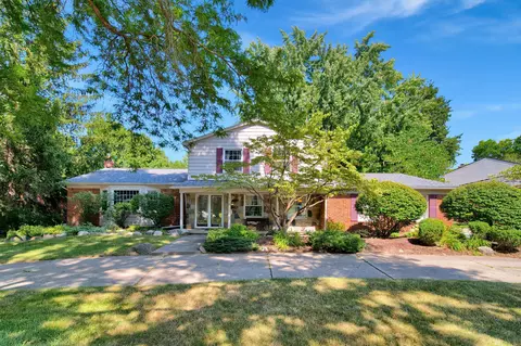 34078 Glouster Cir, Farmington Hills, MI 48331