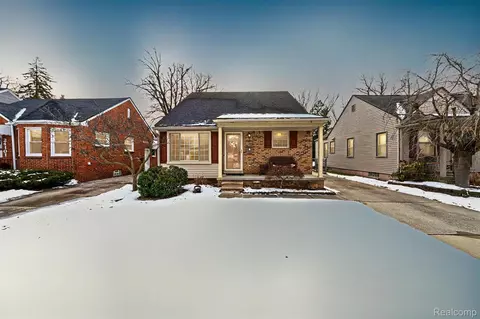 24107 Penn St, Dearborn, MI 48124