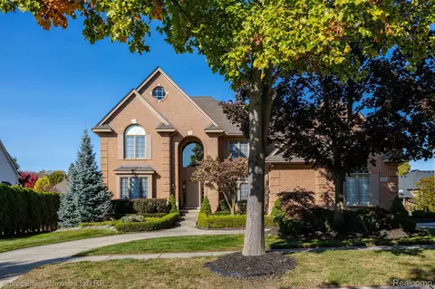 41740 Hempshire St, Novi, MI 48375