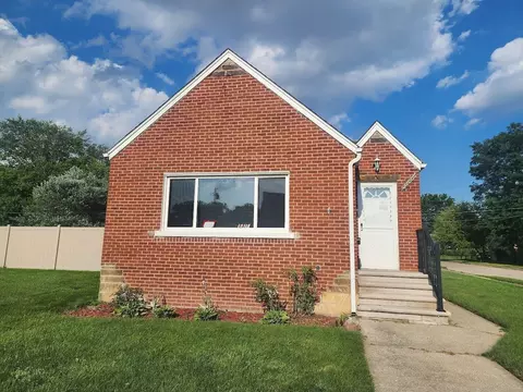 21006 Dean St, Warren, MI 48091
