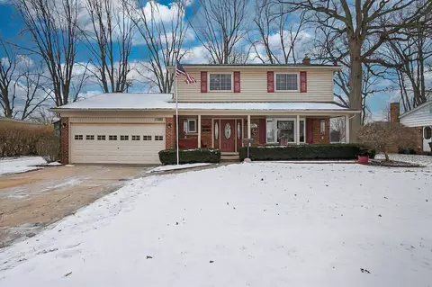11260 Mandale Dr, Sterling Heights, MI 48312
