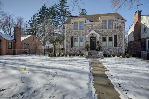 11019 Cranston St, Livonia, MI 48150