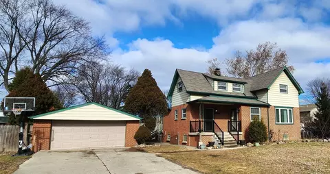12129 Plumbrook Rd, Sterling Heights, MI 48312