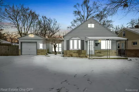 5407 Hipp St, Dearborn Heights, MI 48125