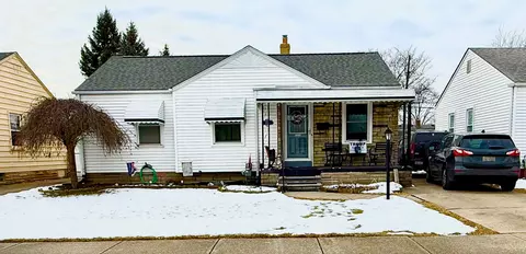 12496 Agnes St, Southgate, MI 48195