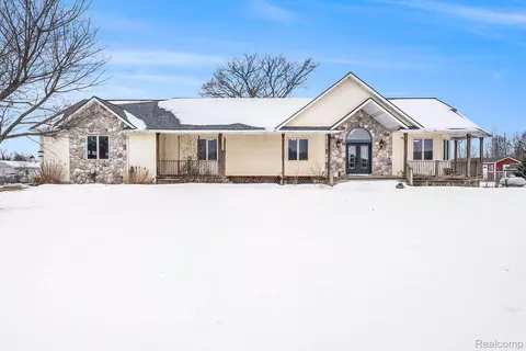 8434 Beers Rd, Swartz Creek, MI 48473