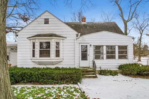 16961 W 13 Mile Rd, Southfield, MI 48076
