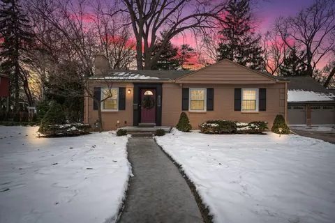 9831 Berwick St, Livonia, MI 48150
