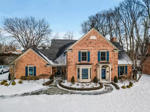 34 Briarwood, Grosse Pointe Farms, MI 48236