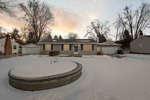 50770 Gravel Rdg, Shelby Township, MI 48317