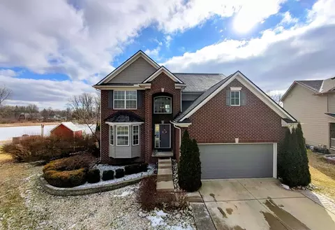 37415 Theresa Ln, Huron, MI 48164