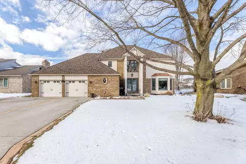 7374 Flamingo St, Clay, MI 48001