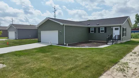 Other - 4426 Maple Leaf Trl, Flint, MI 48506 photo 3 of 12