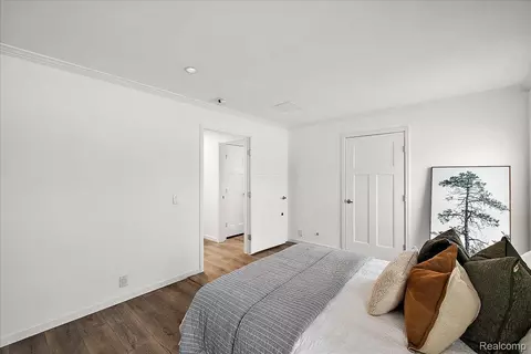 Bedroom - 4426 Maple Leaf Trl, Flint, MI 48506 photo 2 of 4