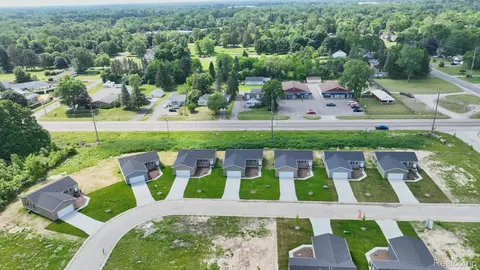 View/Area - 4426 Maple Leaf Trl, Flint, MI 48506 photo 4 of 6