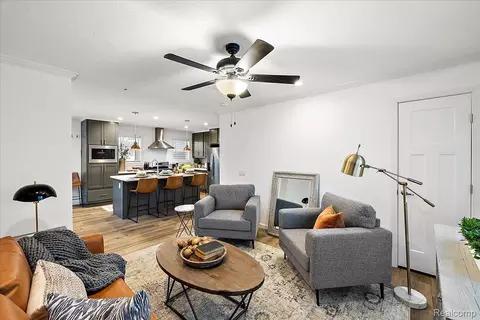 Living - 4426 Maple Leaf Trl, Flint, MI 48506 photo 2 of 3