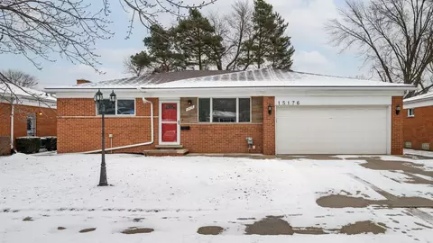 15176 Yale St, Livonia, MI 48154