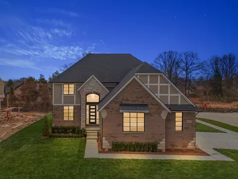 50690 Timberstone Dr, Macomb, MI 48042