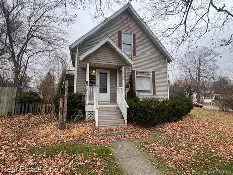 1120 W Oregon St, Lapeer, MI 48446