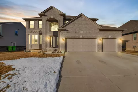 24249 Dartmoor Dr, Macomb, MI 48042