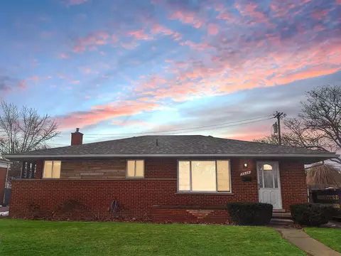 7235 Fairwood Dr, Dearborn Heights, MI 48127