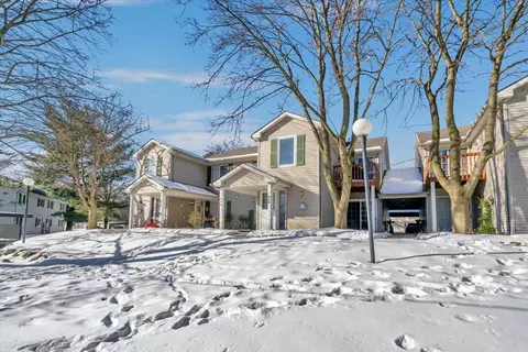 942 Saybrook Dr, Waterford, MI 48327