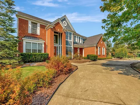 11475 Maple Valley Dr, Plymouth, MI 48170