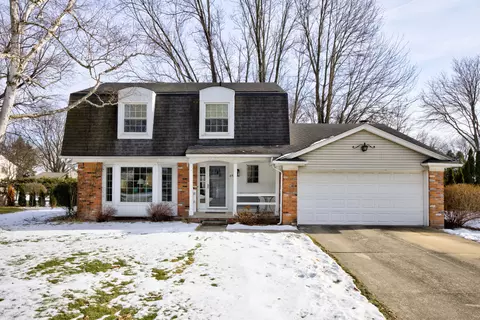 865 Randall Dr, Troy, MI 48085