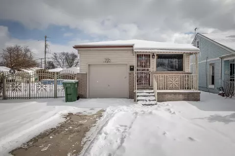13091 Irene St, Southgate, MI 48195