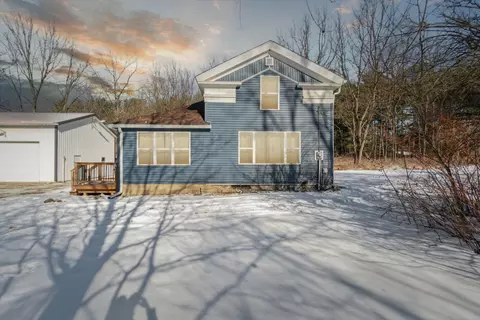 5815 E Allen Rd, Deerfield, MI 48855