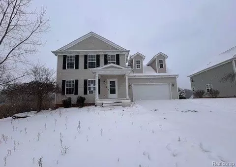 13051 Stony Brook Pass, Fenton, MI 48451