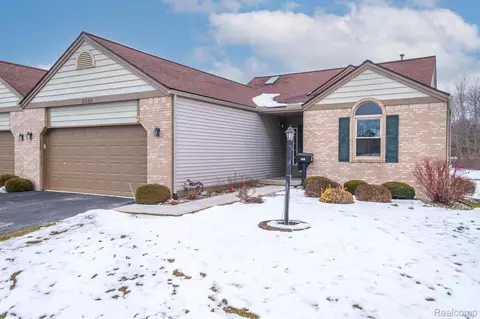 9349 Hillside Crt Ct, Richfield, MI 48423