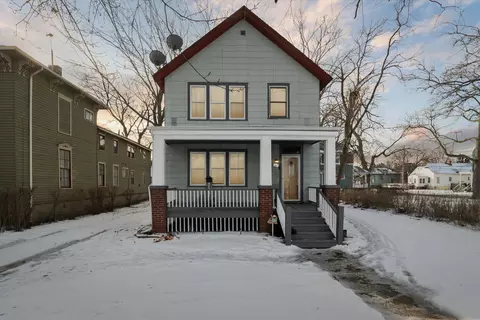 734 Court St, Port Huron, MI 48060